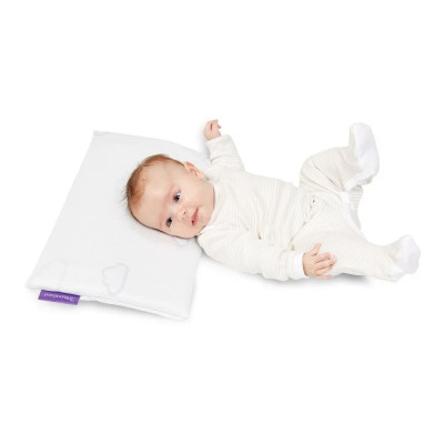 Träumeland Care Wolke ergonomic baby pillow 25 x 40 cm