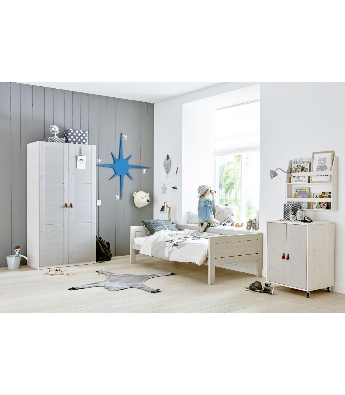 Materasso per bambini in schiuma First Poly 40%, 90x200 cm, altezza 13 cm,  insieme a una culla