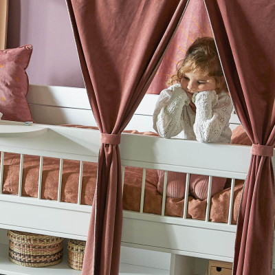 Lifetime bed front with white metal rungs